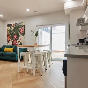 Spacious 2 Bedroom In Le Plateau By Denstays Appartement Montréal